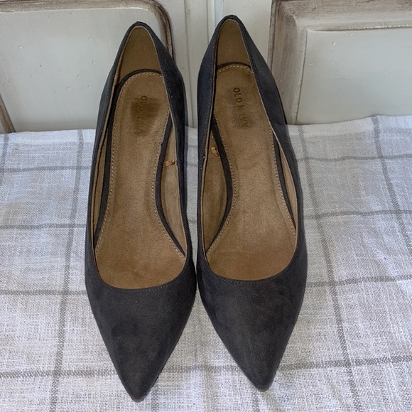 Old Navy Gray Suede Kitten Heels - Picture 2 of 8